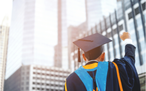 7 Ways to Successfully Manage Finance for Fresh Graduate