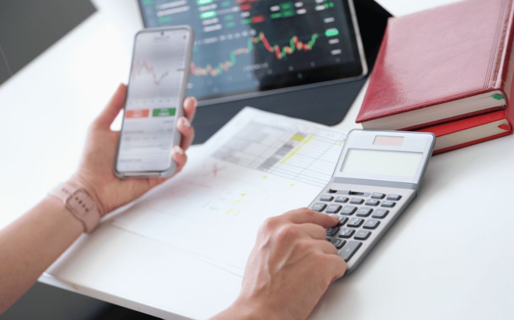 5 Easy, Safe, and Profitable Ways to Invest in Gold for Beginners