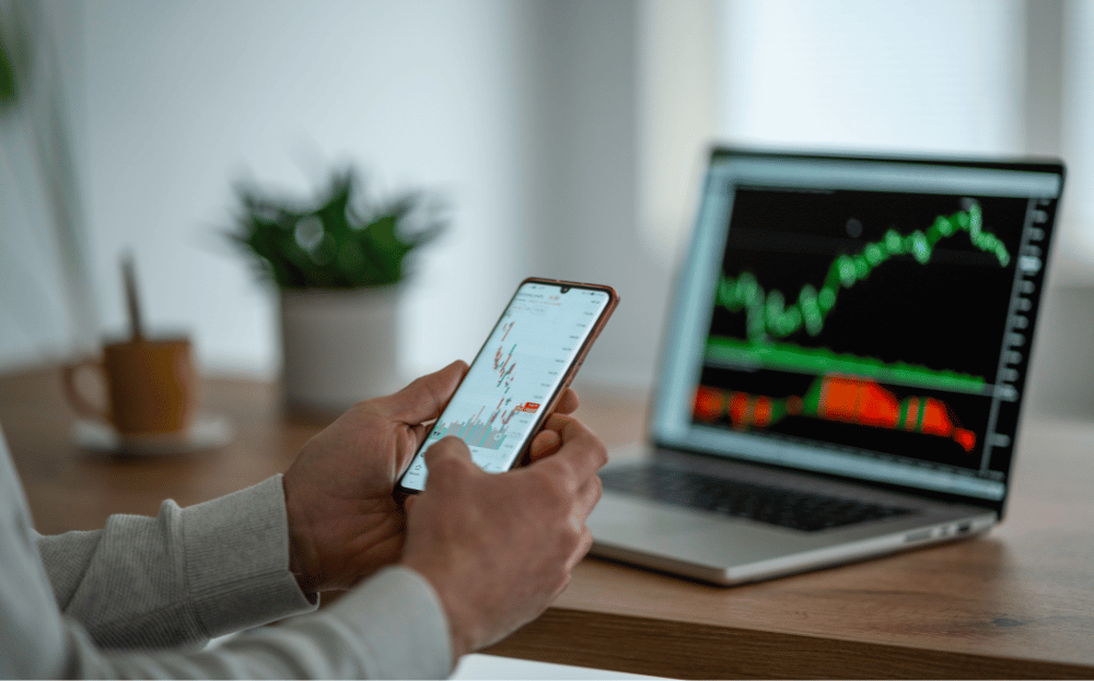 trading emas vs. investasi emas